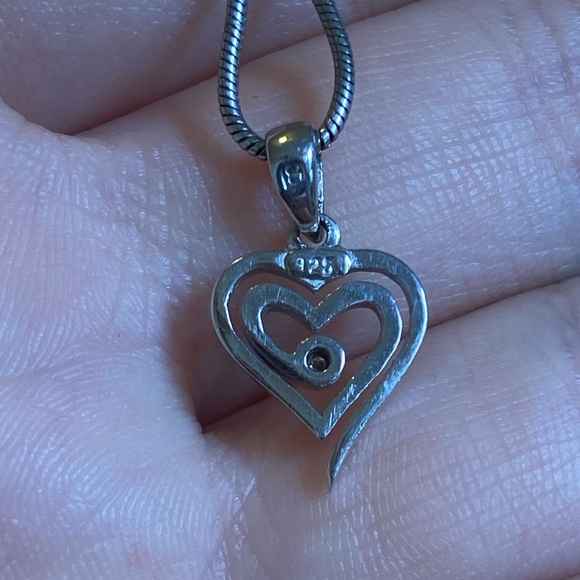 Heart Pendant Necklace and Box - Picture 5 of 10